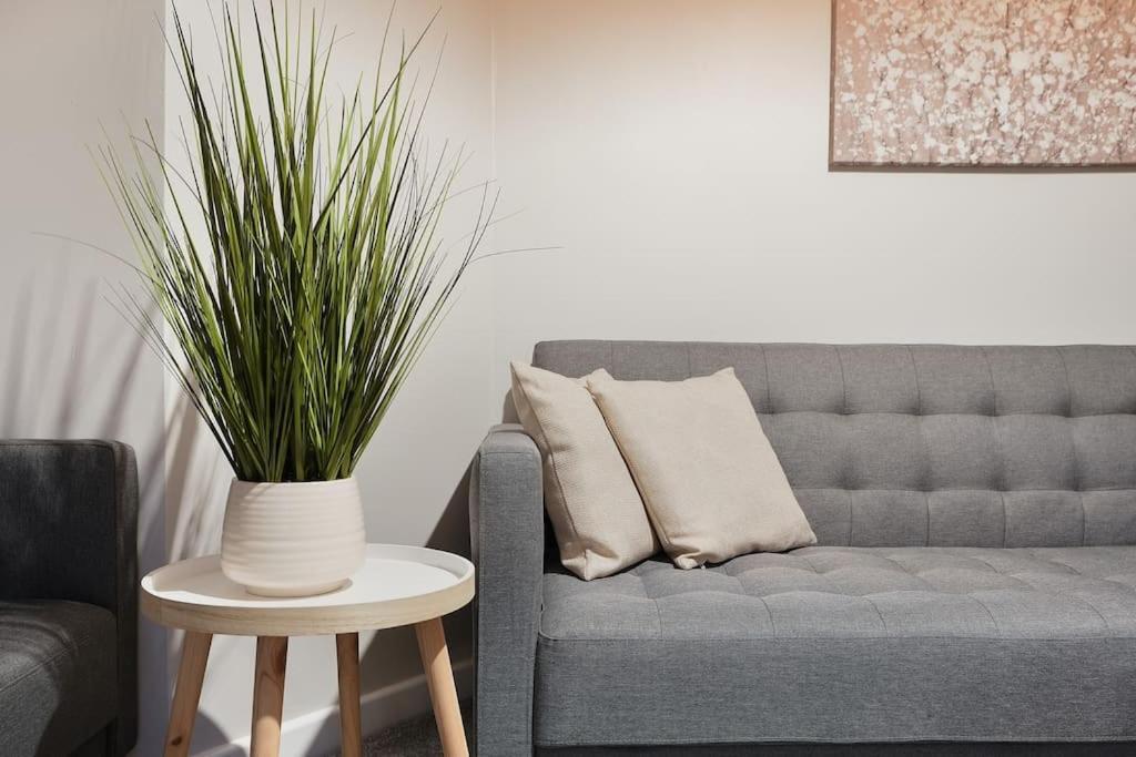 שפילד Stradbroke House - 5 Bed Townhouse, Sleeps 11, Great For Group Stays & Workers, Free Parking & Netflix - Hosted By Stay Host Save מראה חיצוני תמונה